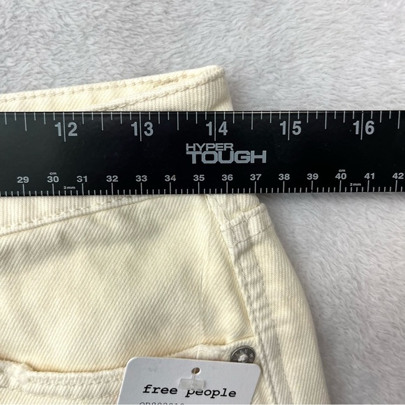 Free People Skirt Women Sz 28 Cream Denim Distressed Button Fly We The Free NWT - Picture 8 of 9